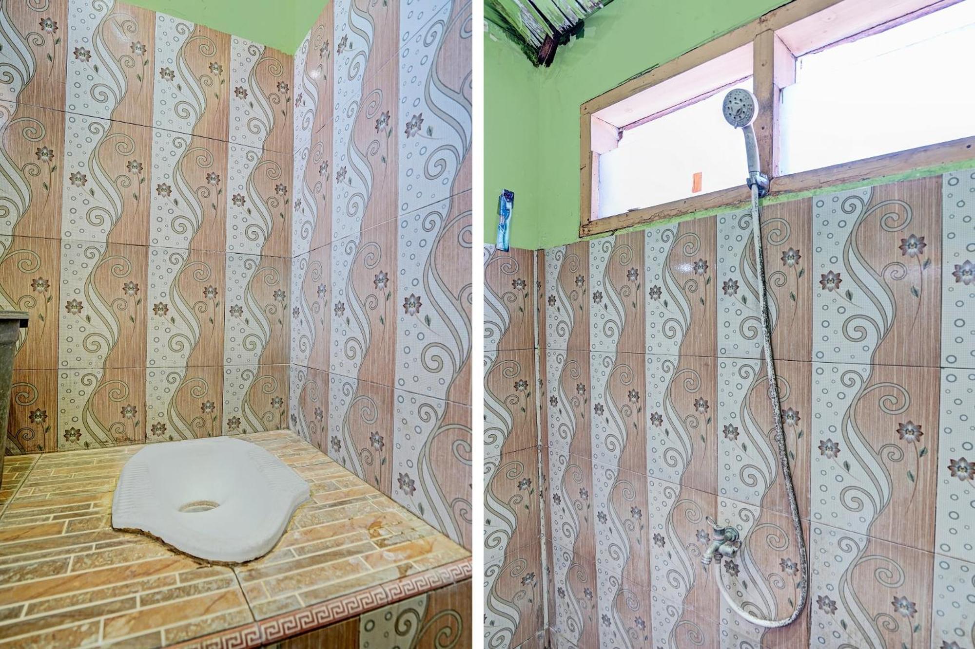 Spot On 91716 Kost Yy Syariah Hotel Mojokerto ภายนอก รูปภาพ